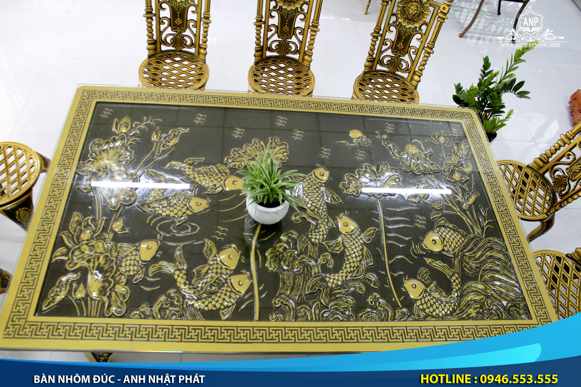 bàn ghế nhôm đúc