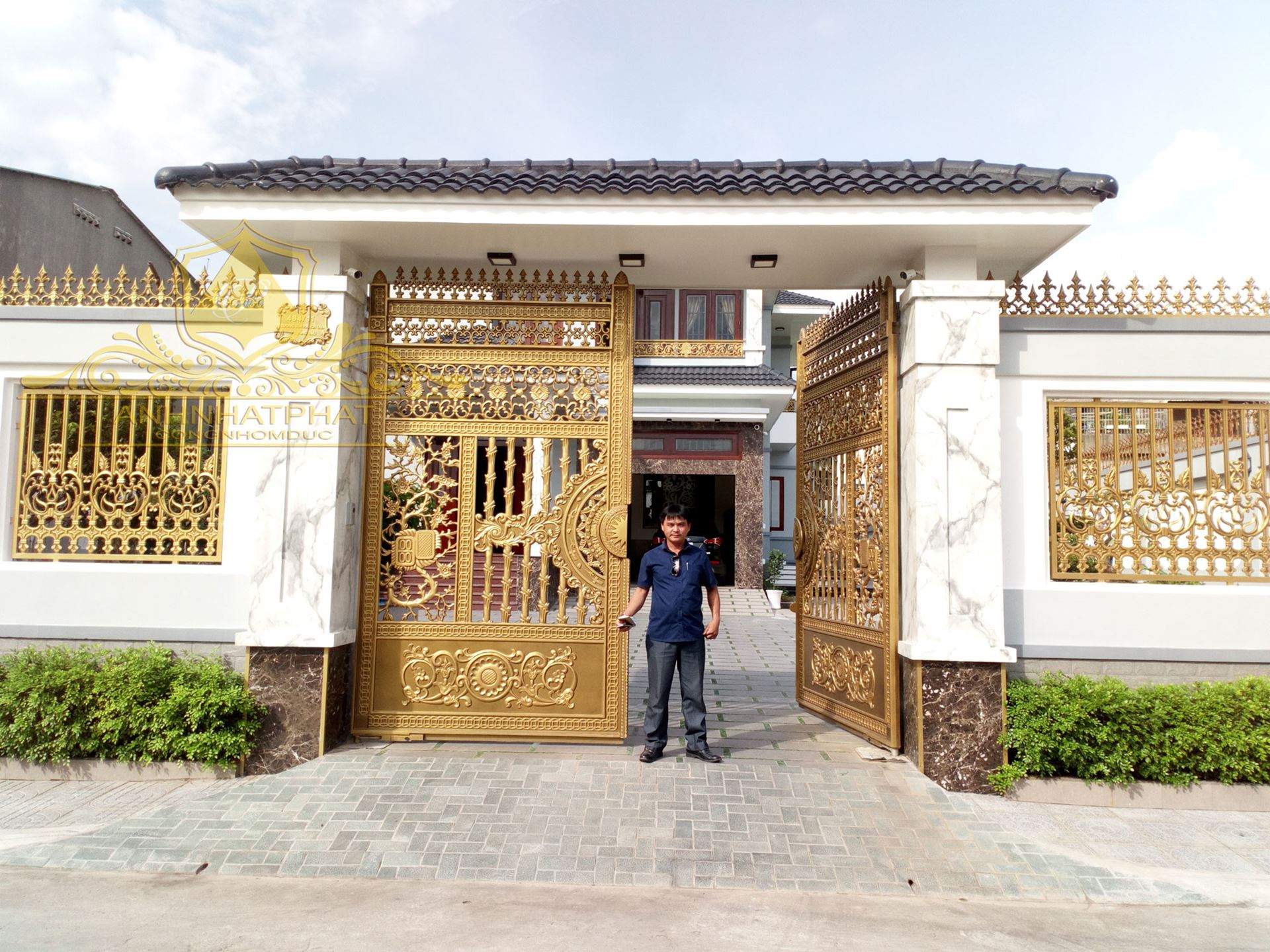Cổng biệt thự